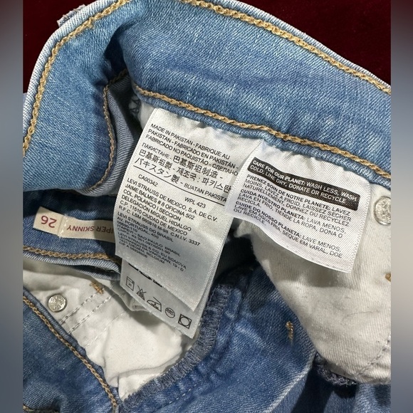 Levis 310  Shaping Super Skinny Jeans - Picture 5 of 5